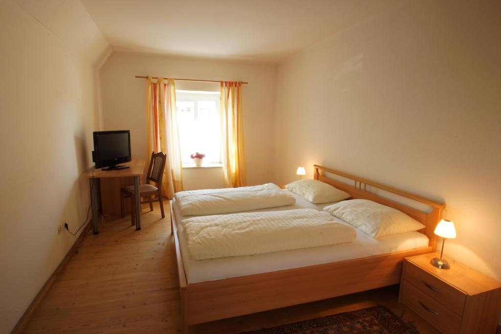 Gasthof Zur Post Strasswalchen Exteriör bild